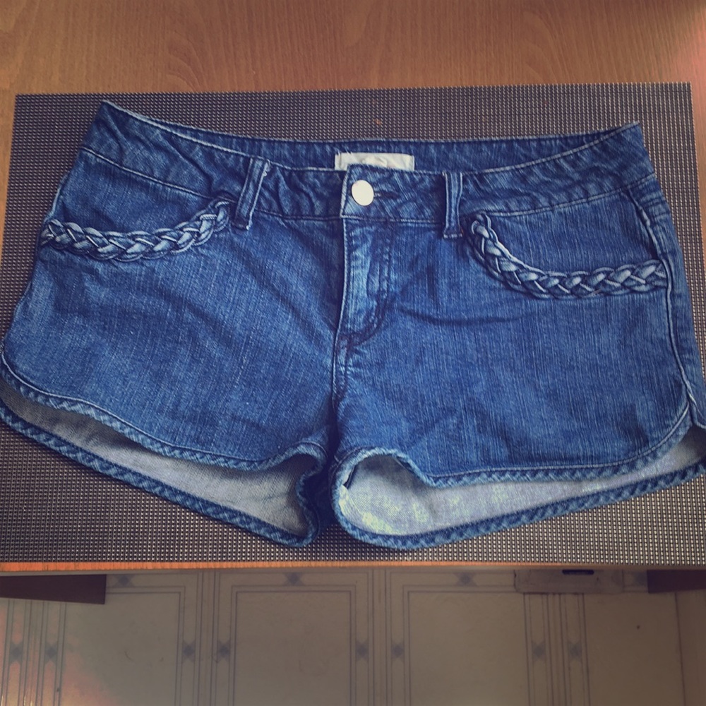 Women’s Forever 21 denim shorts